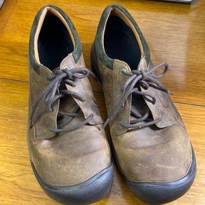 Keen Mens waterproof size 12 leather lace up Oxford shoe rubber toe targhee